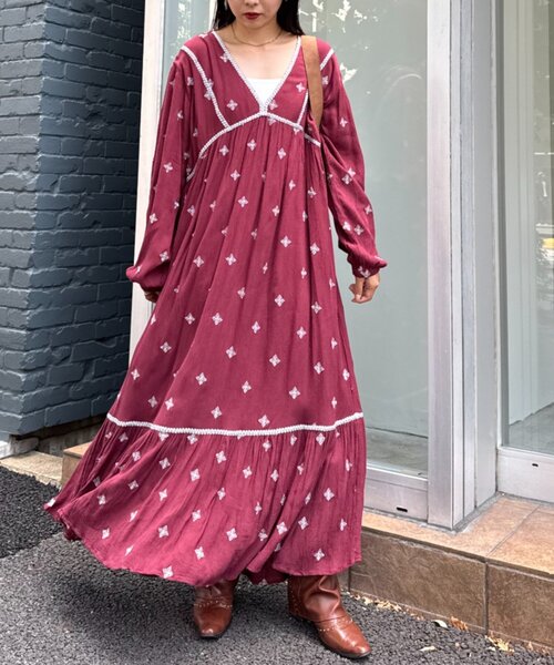 【新品】CIAOPANICTYPY【india】カラフル刺繍ワンピース　完売品 新品】CIAOPANICTYPY【india】カラフル刺繍ワンピース 完売品