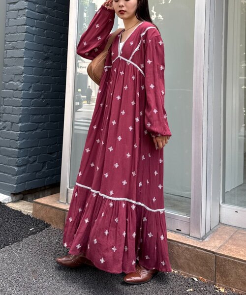 CIAOPANIC TYPY(チャオパニックティピー)の「indiaエンブロイダリー刺繍ワンピ(ワンピース・レディース・ブラック/ボルドー・ONE SIZE)」の5枚目の写真