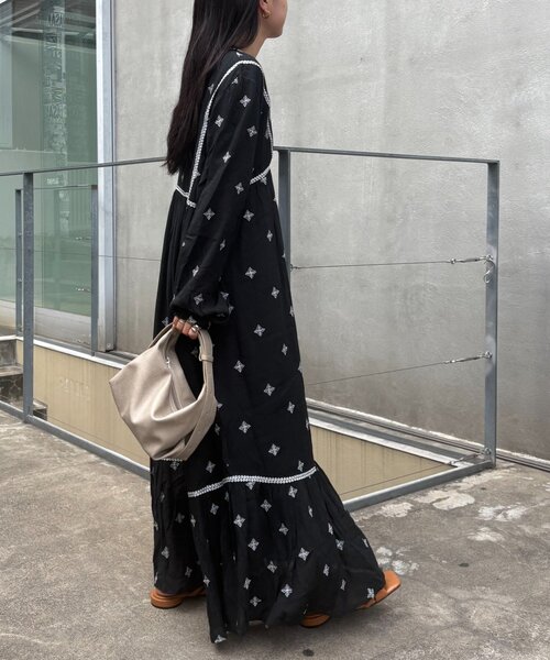 CIAOPANIC TYPY(チャオパニックティピー)の「indiaエンブロイダリー刺繍ワンピ(ワンピース・レディース・ブラック/ボルドー・ONE SIZE)」の12枚目の写真