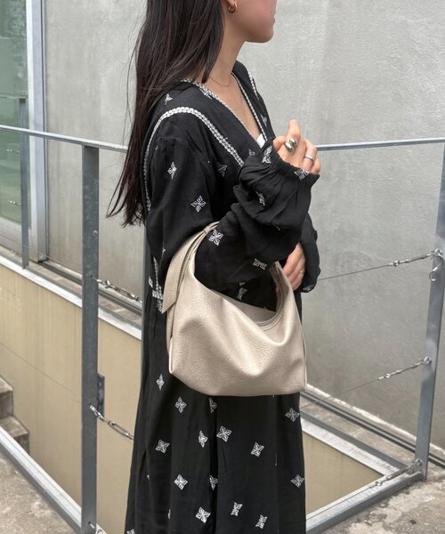 CIAOPANIC TYPY(チャオパニックティピー)の「indiaエンブロイダリー刺繍ワンピ(ワンピース・レディース・ブラック/ボルドー・ONE SIZE)」の15枚目の写真