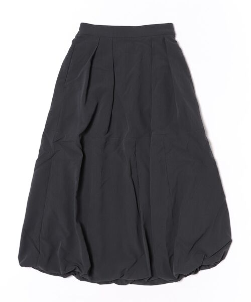 BELLUNA PLUS(ベルーナ)の「しぼ感素材バルーンスカート(スカート・レディース・ブラック/チャコール・X-LARGE/LARGE/SMALL/MEDIUM)」の1枚目の写真