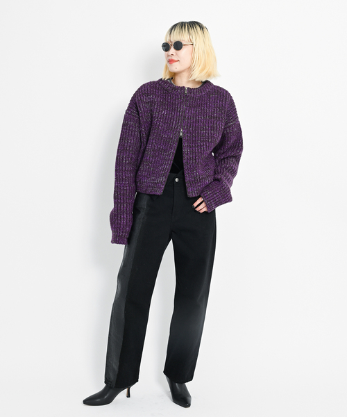 CITYSHOP(シティーショップ)の「AZE BULKY ZIP カーディガン:ニット(ニット/セーター・レディース・ブラック/パープル・FREE)」の11枚目の写真