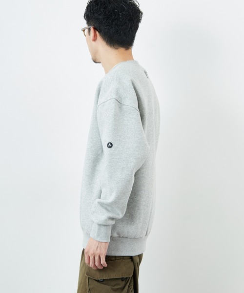 MARMOT（マーモット）の「[Marmot/マーモット] 別注 ブランド刺繍ロゴ クルーネックスウェット（スウェット・レディース・グレー/ブラウン・XL/L/M/S）」の3枚目の写真