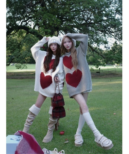 Darich（ダーリッチ）の「ハートロゴローゲージニットチュニック（ニット/セーター・レディース・ブラウン/アイボリー/グレー・FREE）」の13枚目の写真