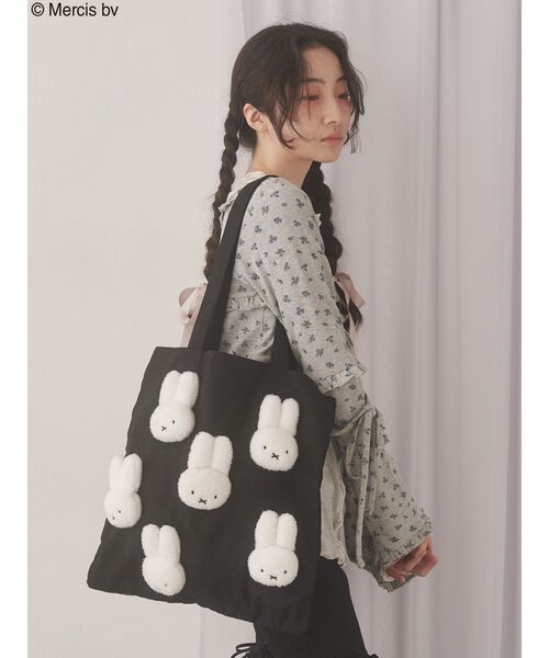 merry jenny(メリージェニー)の「もこもこmiffyトート(トートバッグ・レディース・アイボリー/ブラック・FREE)」の4枚目の写真