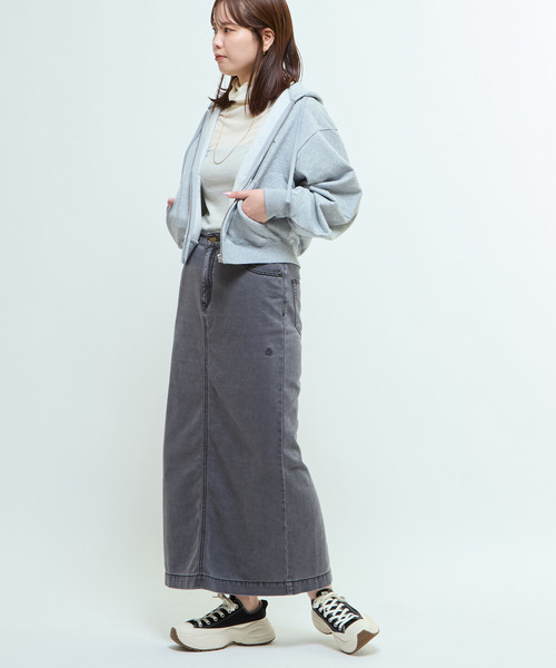 CONVERSE TOKYO（コンバーストウキョウ）の「COTTON CHINO STRAIGHT SKIRT（デニムスカート・レディース・ボルドー/チャコールグレー/ベージュ・FREE）」の4枚目の写真