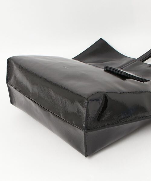 Beau're（ヴュレ）の「【BEAURE/ビュレ】BEAURE シワエナメル A4 トート Bag（トートバッグ・レディース・ブラウン/ブラック/ベージュ・FREE）」の21枚目の写真