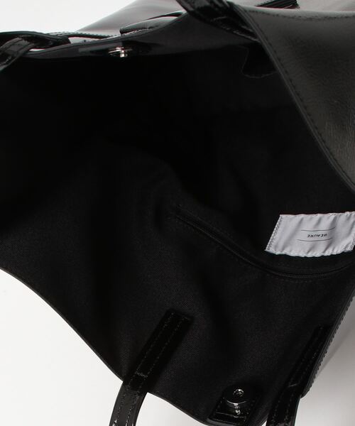 Beau're（ヴュレ）の「【BEAURE/ビュレ】BEAURE シワエナメル A4 トート Bag（トートバッグ・レディース・ブラウン/ブラック/ベージュ・FREE）」の22枚目の写真
