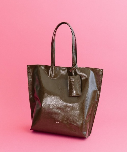 Beau're（ヴュレ）の「【BEAURE/ビュレ】BEAURE シワエナメル A4 トート Bag（トートバッグ・レディース・ブラウン/ブラック/ベージュ・FREE）」の6枚目の写真
