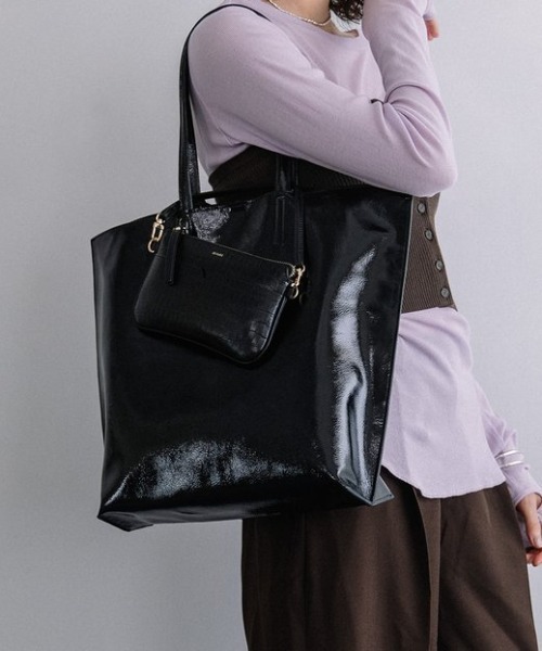 Beau're（ヴュレ）の「【BEAURE/ビュレ】BEAURE シワエナメル A4 トート Bag（トートバッグ・レディース・ブラウン/ブラック/ベージュ・FREE）」の10枚目の写真