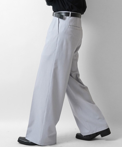 Confirm（コンファーム）の「【新色追加】 ヴィンテージメイク 箔デニム グラデーションデニム ケミカルウォッシュ加工 デニム / ツイル タック ワイドストレートスラックスパンツ / ロールアップ デニムスラックス（デニムパンツ・メンズ・ブラック/ブラック系その他2/グレー系その他/サックスブルー/ブルー系その他2/ブラック系その他/ブラック系その他3/グレー/チャコールグレー/ベージュ/インディゴブルー/ブラック系その他4/ブラウン/グレー系/ブラック系/ブルー系・M/L/XL/S）」の8枚目の写真