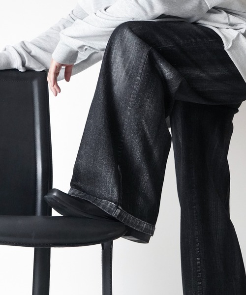 Confirm（コンファーム）の「【新色追加】 ヴィンテージメイク 箔デニム グラデーションデニム ケミカルウォッシュ加工 デニム / ツイル タック ワイドストレートスラックスパンツ / ロールアップ デニムスラックス（デニムパンツ・メンズ・ブラック/ブラック系その他2/グレー系その他/サックスブルー/ブルー系その他2/ブラック系その他/ブラック系その他3/グレー/チャコールグレー/ベージュ/インディゴブルー/ブラック系その他4/ブラウン/グレー系/ブラック系/ブルー系・M/L/XL/S）」の3枚目の写真