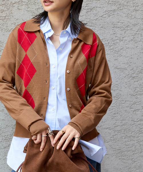 JOURNAL STANDARD(ジャーナルスタンダード)の「【洗える】アーガイル ポロシャツカーディガン(カーディガン/ボレロ・レディース・キャメル/チャコールグレー・FREE)」の1枚目の写真
