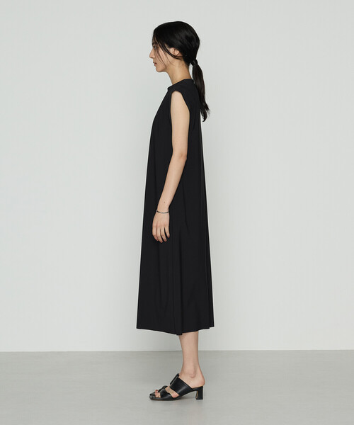 Gabardine K.T(ギャバジンケーティー)の「ユーロジャージーIライン ロングワンピース(ワンピース・レディース・ブラック・7号/9号/11号)」の7枚目の写真