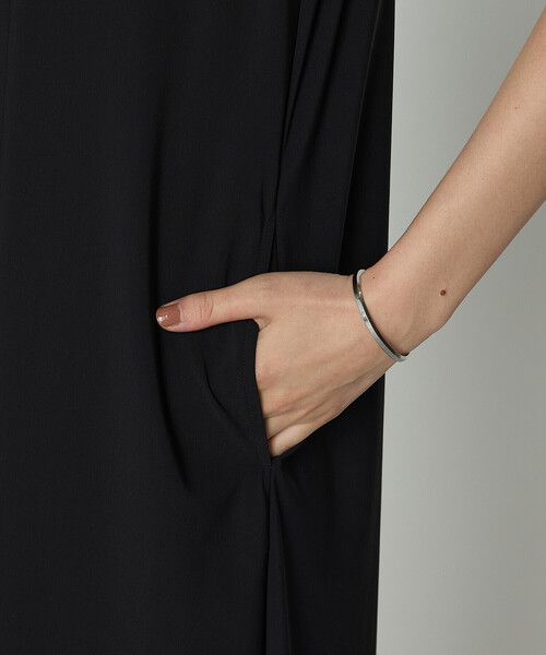 Gabardine K.T(ギャバジンケーティー)の「ユーロジャージーIライン ロングワンピース(ワンピース・レディース・ブラック・7号/9号/11号)」の11枚目の写真