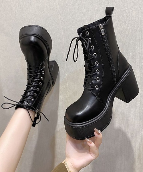 yuue' ( wear )(ユーイ)の「厚底レースアップショートブーツ(ブーツ・レディース・ブラック/ブラック系その他・23.5cm/24.5cm)」の3枚目の写真