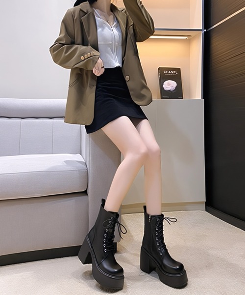 yuue' ( wear )(ユーイ)の「厚底レースアップショートブーツ(ブーツ・レディース・ブラック/ブラック系その他・23.5cm/24.5cm)」の8枚目の写真