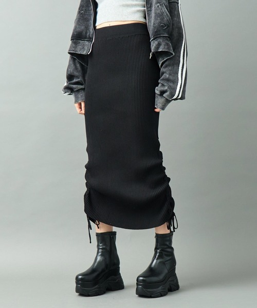 ANAP（アナップ）の「リブニット サイドギャザー ロングスカート（スカート・レディース・ブラウン/ピンク/ブラック/イエロー・F）」の6枚目の写真