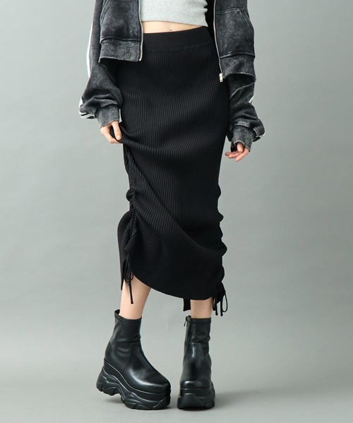 ANAP（アナップ）の「リブニット サイドギャザー ロングスカート（スカート・レディース・ブラウン/ピンク/ブラック/イエロー・F）」の5枚目の写真