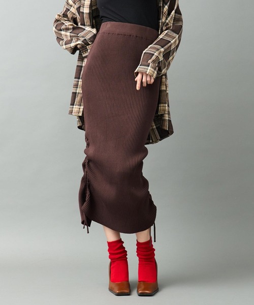 ANAP（アナップ）の「リブニット サイドギャザー ロングスカート（スカート・レディース・ブラウン/ピンク/ブラック/イエロー・F）」の10枚目の写真