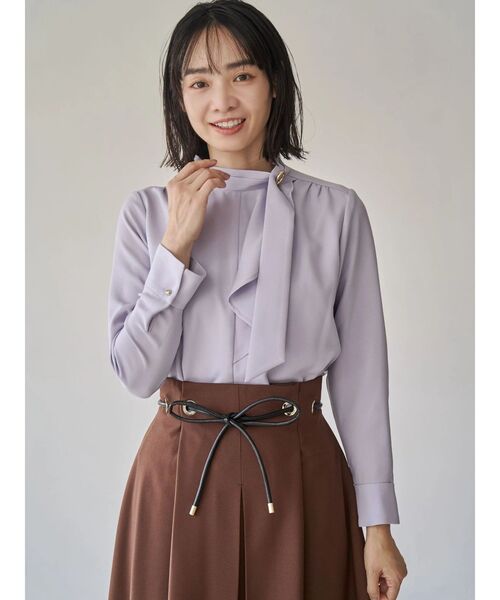 TONAL(トーナル)の「ハイネックアシメボウタイブラウス(シャツ/ブラウス・レディース・ネイビー/ライトブルー/オフホワイト・MEDIUM)」の4枚目の写真