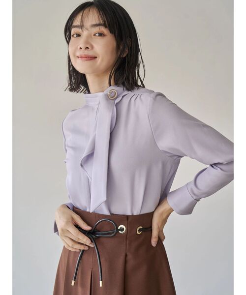 TONAL(トーナル)の「ハイネックアシメボウタイブラウス(シャツ/ブラウス・レディース・ネイビー/ライトブルー/オフホワイト・MEDIUM)」の5枚目の写真