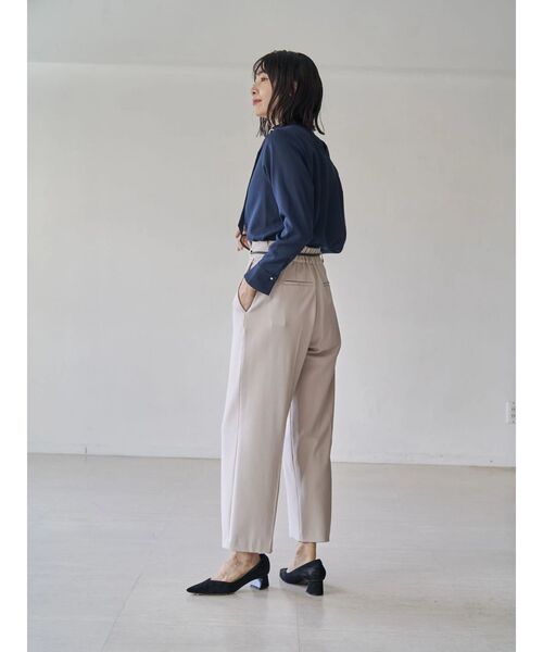 TONAL(トーナル)の「ハイネックアシメボウタイブラウス(シャツ/ブラウス・レディース・ネイビー/ライトブルー/オフホワイト・MEDIUM)」の12枚目の写真