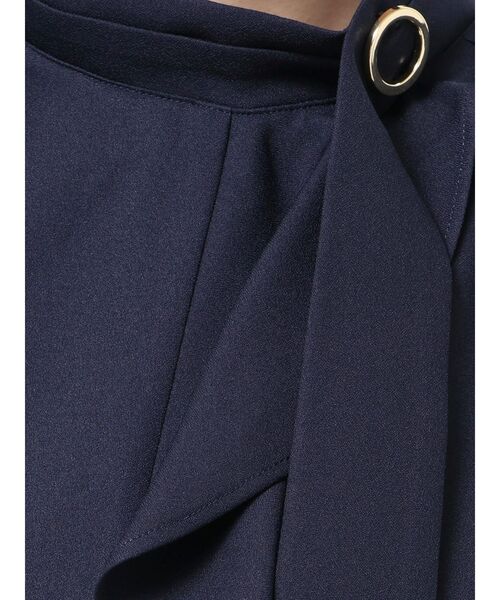 TONAL(トーナル)の「ハイネックアシメボウタイブラウス(シャツ/ブラウス・レディース・ネイビー/ライトブルー/オフホワイト・MEDIUM)」の21枚目の写真