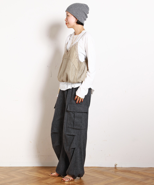 AP STUDIO（エーピーストゥディオ）の「【StandAlone/スタンド アローン】BAGGY WOOL CARGO TROUSERS（カーゴパンツ・レディース・スミクロ・FREE）」の5枚目の写真