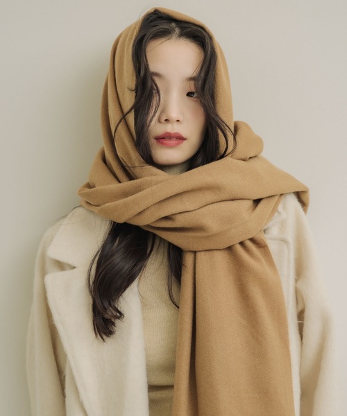 NEUNA（ヌナ）の「ノエルグランマフラー（マフラー・レディース・アイボリー/グレー/キャメル/チャコールグレー/グレイッシュベージュ/ホワイト・FREE）」の13枚目の写真