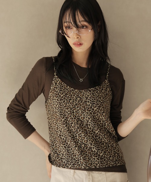 Ulysses(ユリシス)の「【2set】レオパード柄キャミ&ロングスリーブカットソー(Tシャツ/カットソー・レディース・ブラック/キャメル・F)」の1枚目の写真