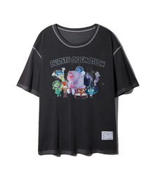CNVS（ベティ ブープ）の「Inside Out2 Burst of Emotion Oversized Fit Short Sleeve T-Shirt_Charcoal（Tシャツ/カットソー・メンズ）」
