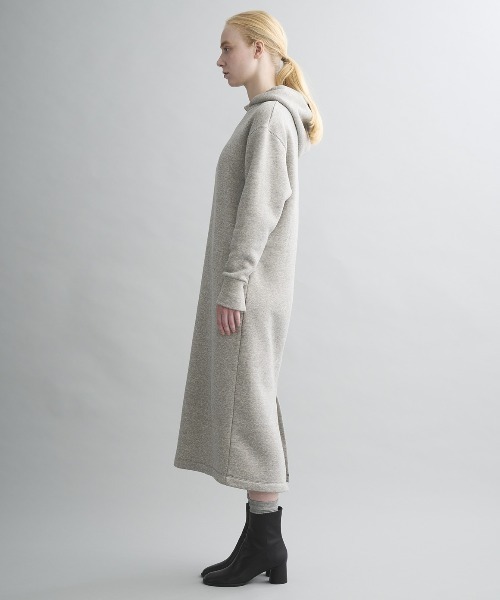 three dots(スリードッツ)の「シルキーテリー フーデッドドレス(ドレス・レディース・ブラック/オフホワイト/杢グレー・MEDIUM/SMALL)」の12枚目の写真