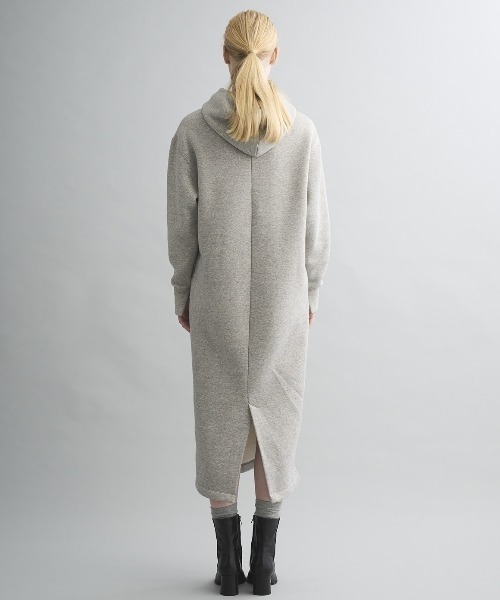 three dots(スリードッツ)の「シルキーテリー フーデッドドレス(ドレス・レディース・ブラック/オフホワイト/杢グレー・MEDIUM/SMALL)」の13枚目の写真