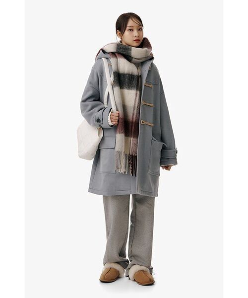 MAINBOOTH（メインブース）の「[ウール90%]Oversized Duffle Coat(ASH BLUE)（チェスターコート・レディース・その他・3/2）」の14枚目の写真
