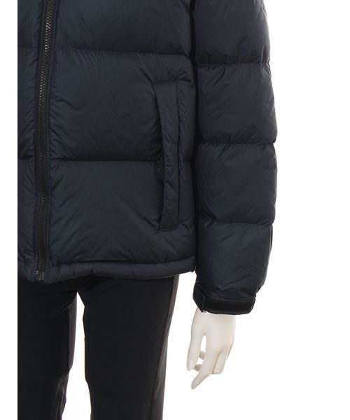 THE NORTH FACE(ザノースフェイス)の「【THE NORTH FACE】Short Nuptse Jacket(ダウンジャケット/コート・レディース・ネイビー・S/M)」の10枚目の写真