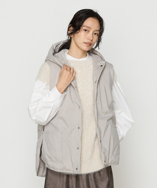 Gabardine K.T(ギャバジンケーティー)の「〔 +サイズ 〕 ダウン ジレ(ダウンベスト・レディース・ライトグレー・15号)」の6枚目の写真