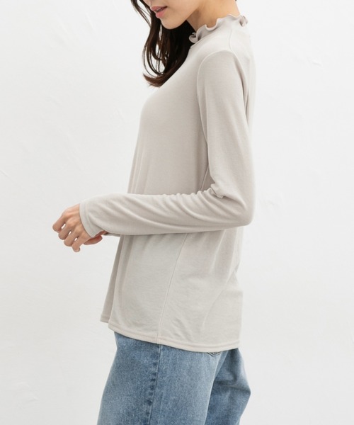 Honeys(ハニーズ)の「メローハイネックTシャツ(Tシャツ/カットソー・レディース・ブラック/オフホワイト/ベージュ・LL/L/M/S)」の13枚目の写真