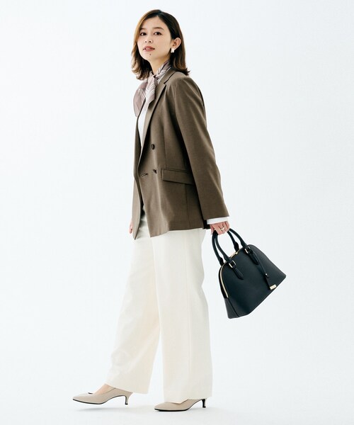 UNTITLED（アンタイトル）の「【接触冷感/UVカット/洗える】エアリー ダブルブレストジャケット（テーラードジャケット・レディース・ネイビー/チャコールグレー/ナチュラル・03/02/01/00/50/48/46/44/42/04）」の11枚目の写真