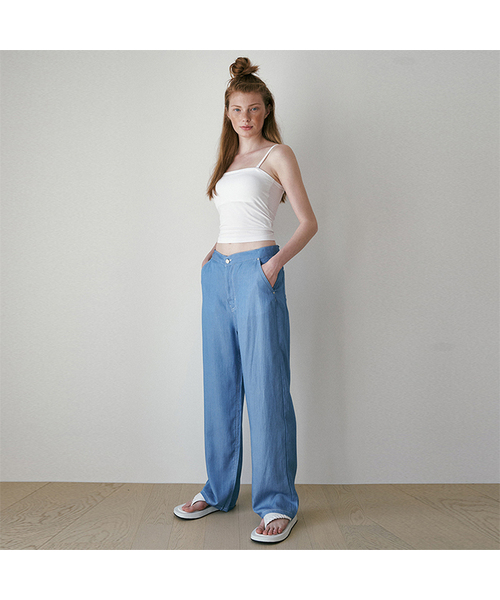 REVOIRSIS(ルヴォアシス)の「tencel denim pants light blue(デニムパンツ・レディース・その他・XS size/S size)」の1枚目の写真
