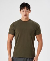 HUGVONE（ハグボーン）の「無地マッスルフィット半袖 - ダークカーキ（Tシャツ/カットソー）」