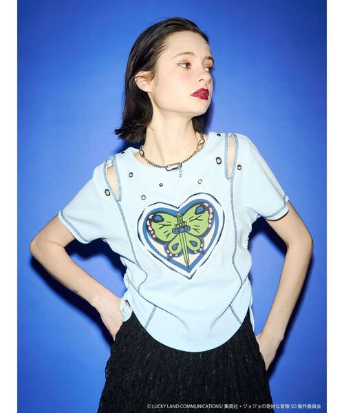 jouetie（ジュエティ）の「【アニメ『ジョジョの奇妙な冒険 ストーンオーシャン』×jouetie】フィットTシャツ（Tシャツ/カットソー・レディース・ブルー/オフホワイト/ブラック・MEDIUM）」の3枚目の写真