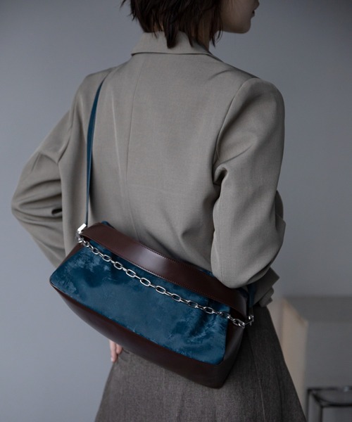 VACANCY（ヴァカンシー）の「ルナシェード3wayベルト付きバッグ/キャリーリンク（ショルダーバッグ・レディース・レッド/ネイビー/ブラック・FREE）」の18枚目の写真