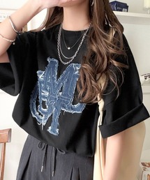 mily bilet(�~�E�B�r���b�g)�́ymily bilet�z�����̃J�W���A���ɁA�V�т��ЂƂ����B�f�j���t�����W���b�y���g���R�b�g��100%�I�[�o�[�T�C�YT�V���c�i�����j(T�V���c/�J�b�g�\�[)