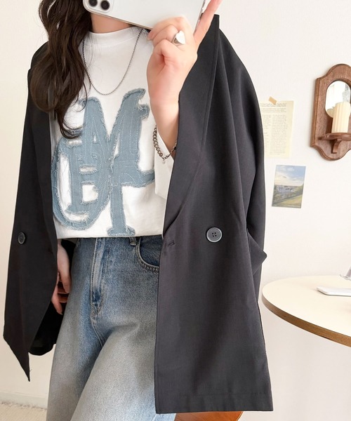mily bilet(ミウィビレット)の「【mily bilet】いつものカジュアルに、遊びをひとさじ。デニムフリンジワッペン使いコットン100%オーバーサイズTシャツ(半袖)(Tシャツ/カットソー・レディース・チャコール/ホワイト/ブラック・LARGE/MEDIUM/SMALL/X-LARGE)」の5枚目の写真