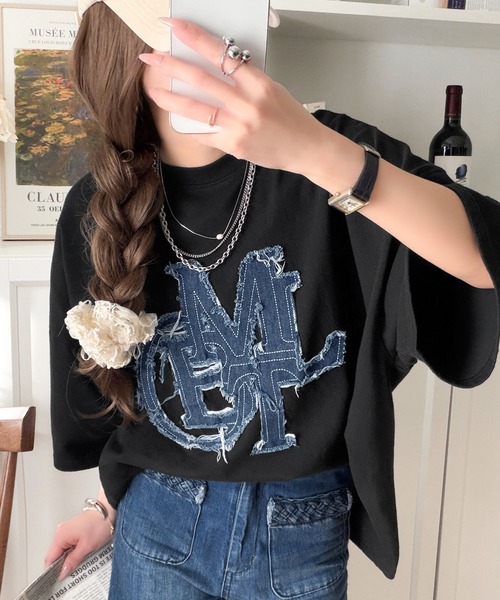 mily bilet(ミウィビレット)の「【mily bilet】いつものカジュアルに、遊びをひとさじ。デニムフリンジワッペン使いコットン100%オーバーサイズTシャツ(半袖)(Tシャツ/カットソー・レディース・チャコール/ホワイト/ブラック・LARGE/MEDIUM/SMALL/X-LARGE)」の20枚目の写真