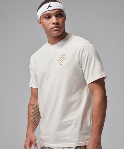 JORDAN BRAND(ジョーダンブランド)の「JORDAN BRAND SS CREW T-SHIRT LUKA DONCIC / ジョーダン ブランド S/S クルー T-シャツ ルカ ドンチッチ / NIKE【SP】(Tシャツ/カットソー・メンズ・アイボリー・XL/L/M/XXL)」の1枚目の写真