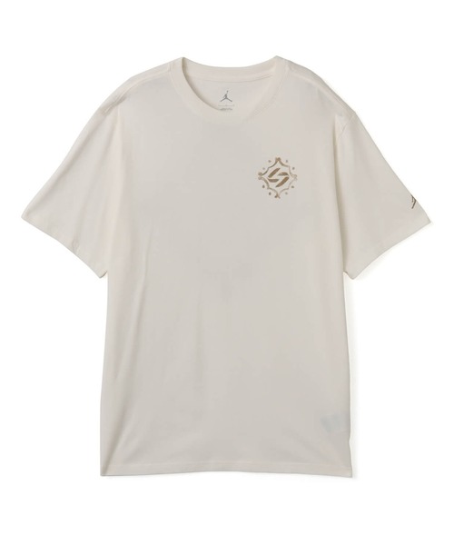 JORDAN BRAND(ジョーダンブランド)の「JORDAN BRAND SS CREW T-SHIRT LUKA DONCIC / ジョーダン ブランド S/S クルー T-シャツ ルカ ドンチッチ / NIKE【SP】(Tシャツ/カットソー・メンズ・アイボリー・XL/L/M/XXL)」の2枚目の写真