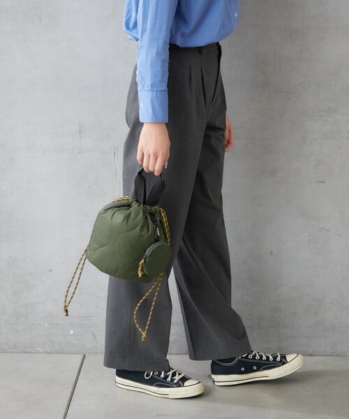 BIRTHDAY BAR(バースデイバー)の「ナイロンキルト2WAY巾着バッグ ミニポーチ付き(ショルダーバッグ・レディース・グリーン/ブルー/ブラック/アイボリー・0)」の13枚目の写真