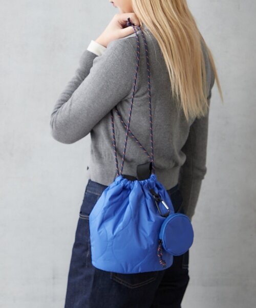BIRTHDAY BAR(バースデイバー)の「ナイロンキルト2WAY巾着バッグ ミニポーチ付き(ショルダーバッグ・レディース・グリーン/ブルー/ブラック/アイボリー・0)」の22枚目の写真